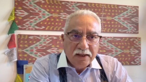 فيديو.. إبراهيم عيسى: الحكومة تدعي الآن أنها حلت الأزمة بينما الوجع الاقتصادي مؤلم ويؤثر على أي مواطن مهما كانت طبقته حتى أعلى الطبقات يعانون