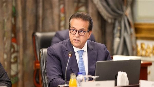 الصحة تكشف مفاجأة بشأن قرنيات مرضى مستشفى 6 أكتوبر التخصصي