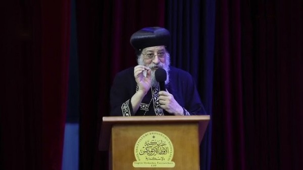 بث مباشر .. البابا تواضروس يشهد احتفالية تكريم خريجي الدفعات الأولى من إكليريكية الفيوم بالكاتدرائية المرقسية بالعباسية