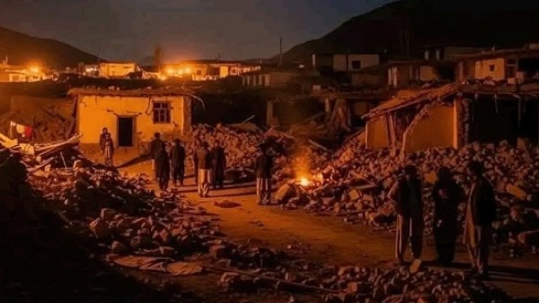 خالد منتصر : 800 قتيل في زلزال أفغانستان و3 آلاف جريح وزلزال اليابان 24 قتيلا فقط ..هل سنظل نقول ان الزلزال عقاب إلهي كما مشايخ !