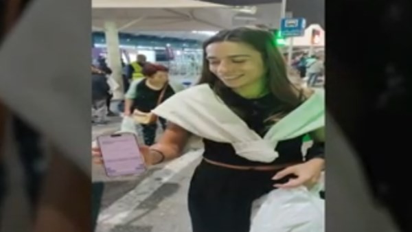 وفد سياحي إسباني يحتفي بسائق مصري ويصفه بأنه الأفضل.. تفاصيل