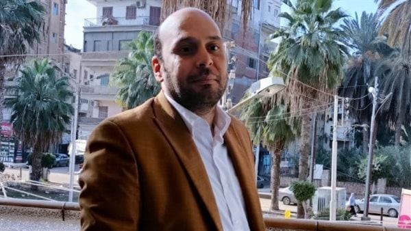 السيسي يهنئ الطبيب محمود سامي بتعيينه في صندوق مخاطر المهن الطبية: الوطن لا ينسى المخلصين