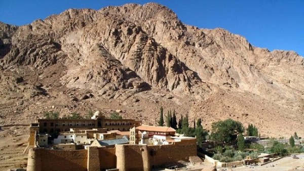 هجوم إعلامي إسرائيلي على مشروع مصر السياحي في سيناء