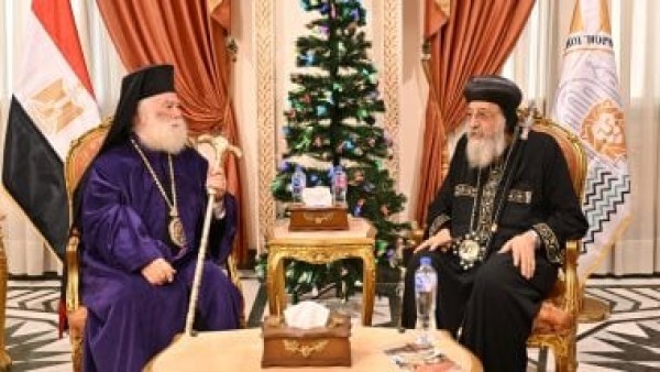 البابا تواضروس الثانى يستقبل بطريرك الروم الأرثوذكس بالإسكندرية