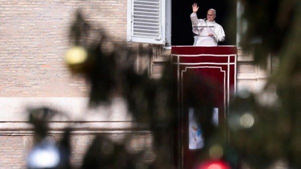 البابا لاون: لنرفع صلاتنا معًا من أجل السلام أولاً بين الأمم وكذلك في بيوتنا وفي عائلاتنا