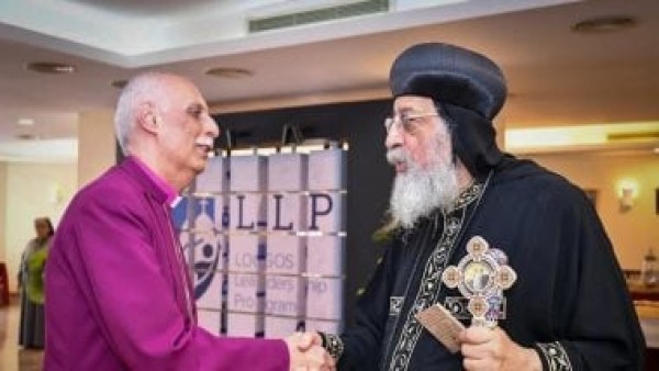 الكنيسة الأسقفية ترفع الصلوات من أجل سلامة البابا تواضروس الثانى خلال رحلته العلاجية