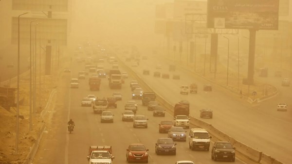 تحذير هام من الأرصاد.. رياح مثيرة للرمال والأتربة تغطي هذه المناطق غدًا