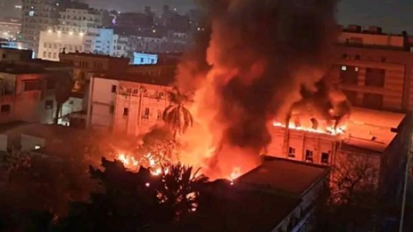 حريق بمحيط مركز طبي في مدينة نصر وأدخنة كثيفة تغطي المنطقة