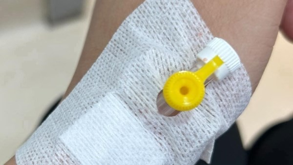 حقيقة ادعاء إصابة طفل بشلل أثناء تركيب كانيولا داخل مستشفى بالقليوبية