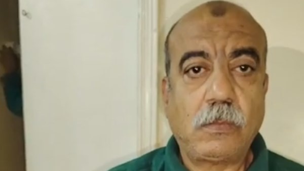 "خسرت شغلي عشان قلت كلمة حق”.. صاحب السبحة يروي تفاصيل أزمته بعد واقعة فتاة الأتوبيس