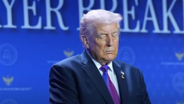 ترامب يتحدث عن «نهضة إيمانية» في البلاد.. ويعلن تجمعًا وطنيًا للصلاة في مايو المقبل