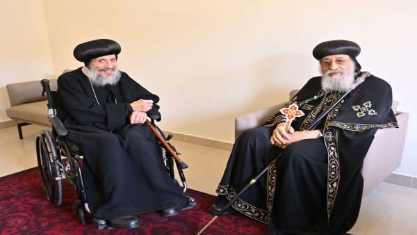 البابا تواضروس الثاني يستقبل الأنبا أنجيلوس والانبا أنتوني